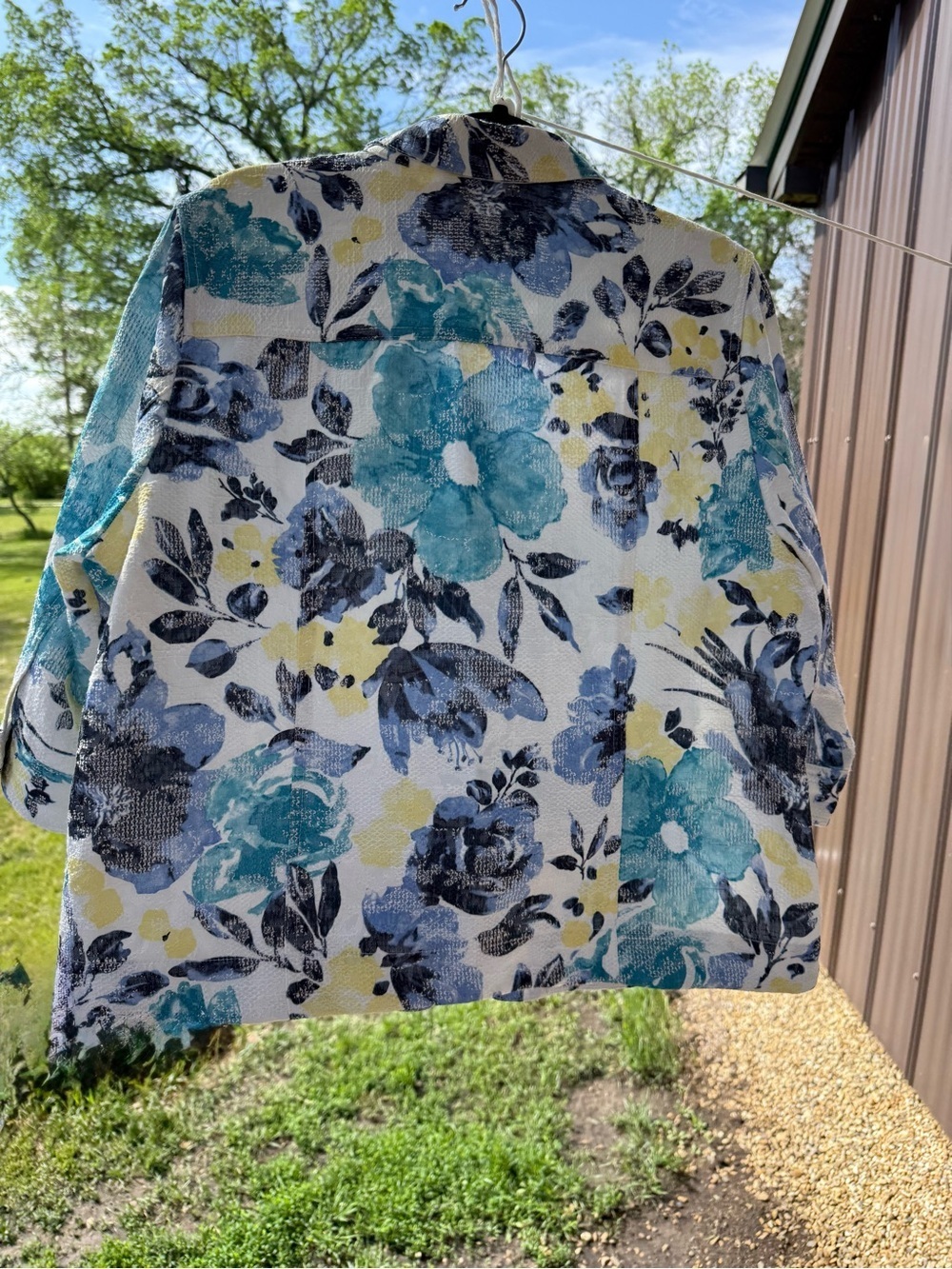 TanJay Floral Blazer in Teal, Navy & Yellow - Picture 3 of 9